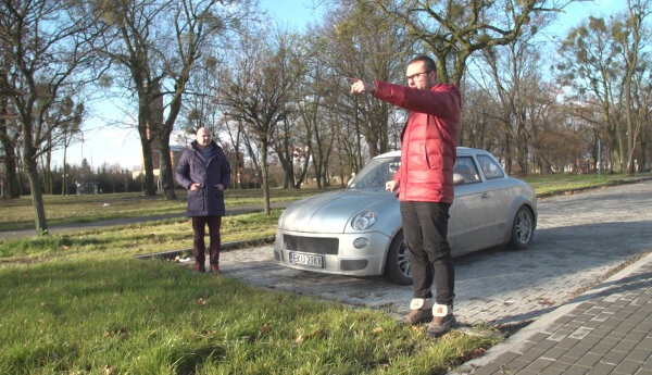 Podwójna robota i brama na drugą stronę... niepodległości?!